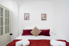 B Multi purpose bright studio Woodford Green
